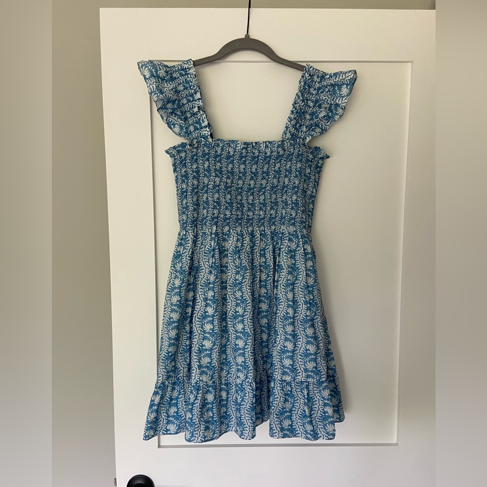 Hill House Elizabeth Trailing Vine. Size Medium. In excellent condition.